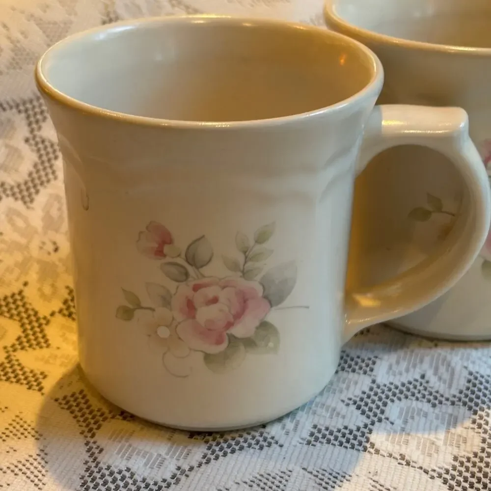 Vintage Pfaltzgraff USA Tea Rose Ceramic Set of 2 Mugs USA 80s Cottage Chic